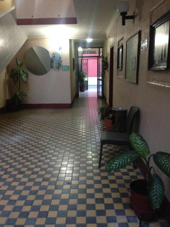 Hotel Gallo Rubio Guadalajara Exterior photo