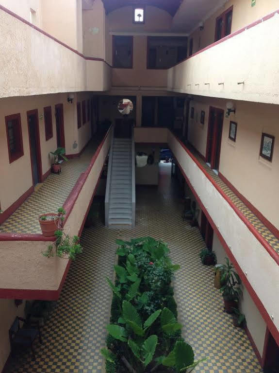 Hotel Gallo Rubio Guadalajara Exterior photo